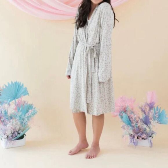 Kyte Baby Other - New Kyte Baby Blush Pink Leopard Print Lounge‎ Robe Size XS/Small